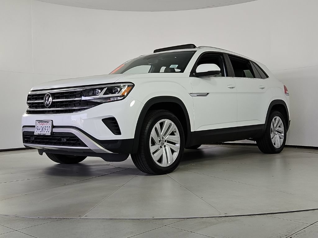 Used 2023 Volkswagen Atlas Cross Sport SE w/ Panoramic Sunroof Package AWD/4WD image 2
