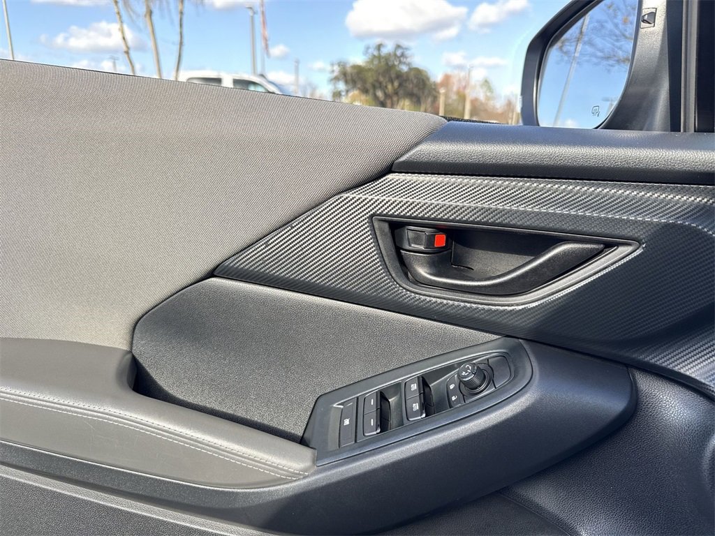 Used 2024 Subaru Crosstrek 2.0i Premium image 12