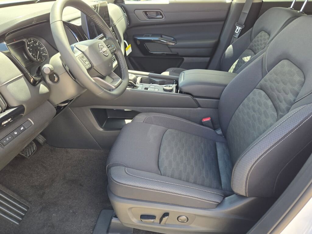 New 2026 Nissan Pathfinder SV w/ Cargo Package AWD/4WD image 17