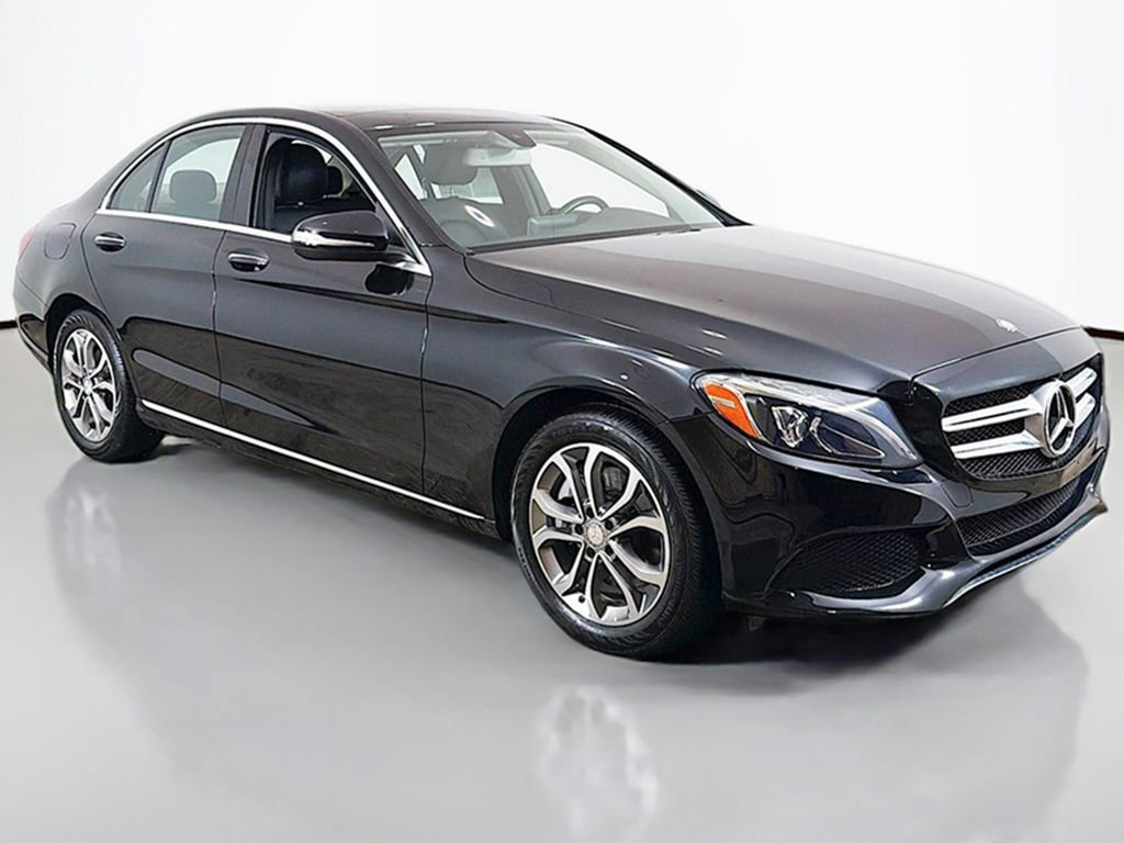 Used 2015 Mercedes-Benz C 300 4MATIC Sedan image 2