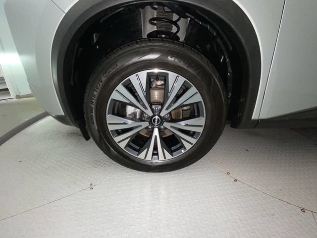 Used 2023 Nissan Rogue SV w/ SV Premium B Package AWD/4WD image 10