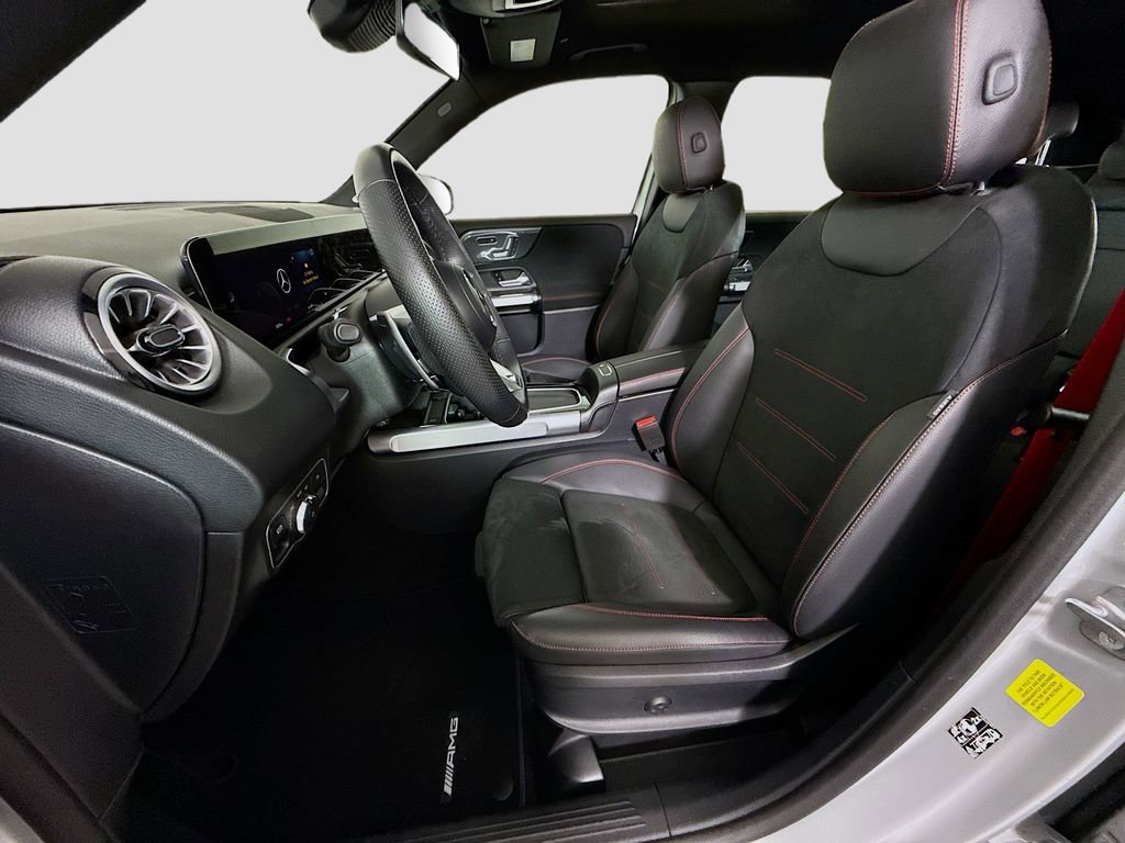 Used 2024 Mercedes-Benz GLB 35 AMG 4MATIC w/ Exclusive Package image 21