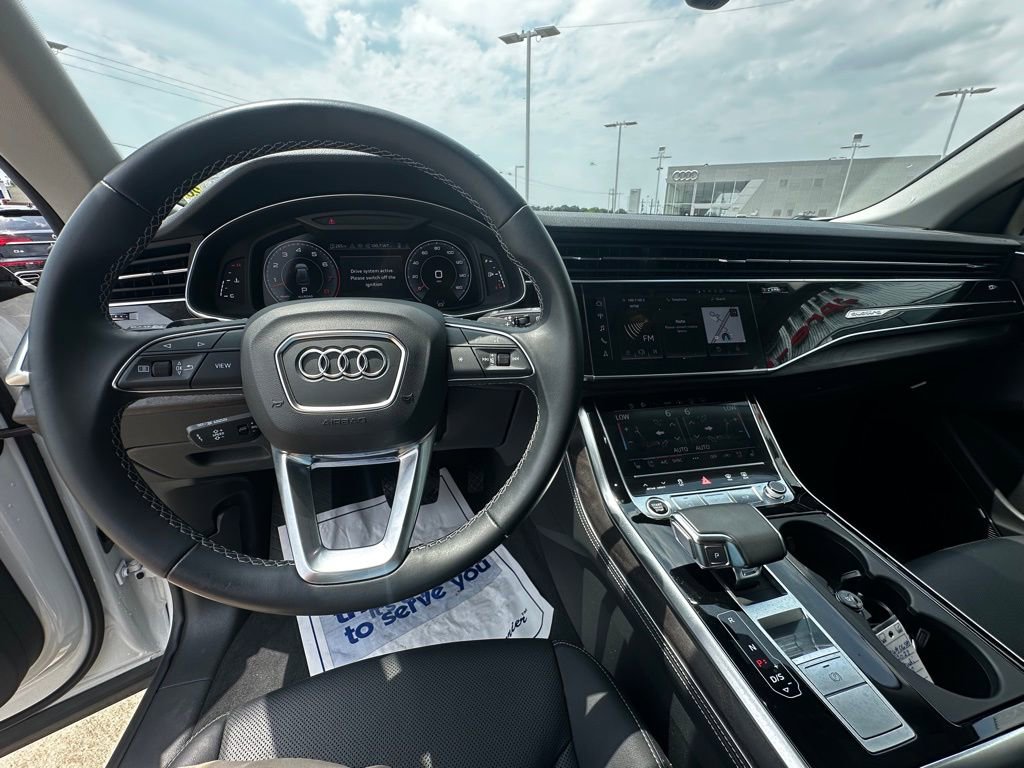 Used 2023 Audi Q8 Prestige AWD/4WD image 14