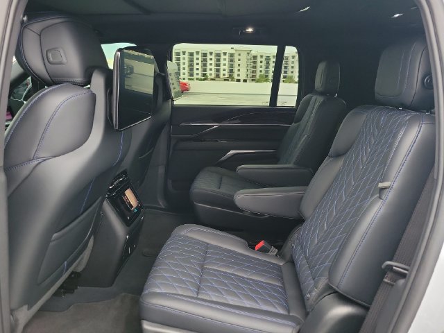 New 2026 Cadillac Escalade IQL Sport 1 w/ LPO, ONYX Package AWD/4WD image 14
