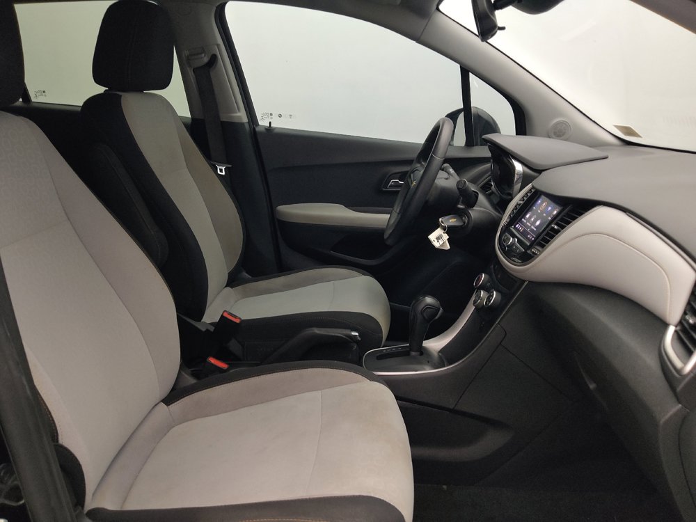 Used 2020 Chevrolet Trax LS FWD image 21
