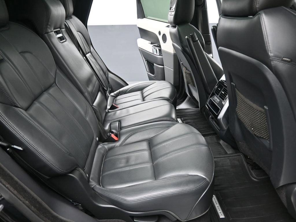 Used 2016 Land Rover Range Rover Sport HSE image 25