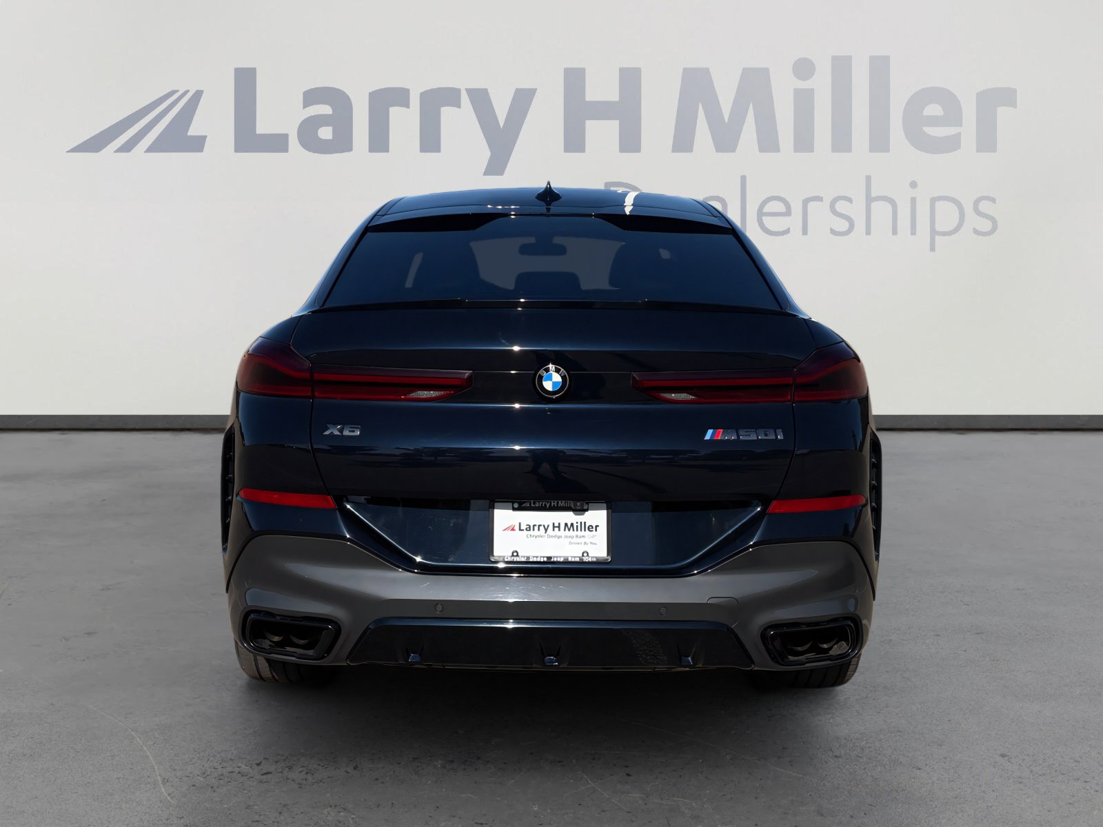 Used 2021 BMW X6 M50i w/ Dynamic Handling Package AWD/4WD image 5