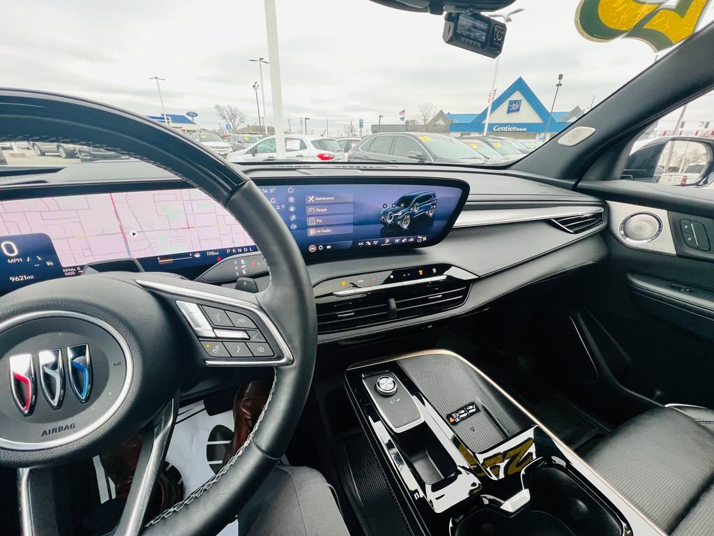 Used 2025 Buick Enclave Avenir w/ Super Cruise Package image 38