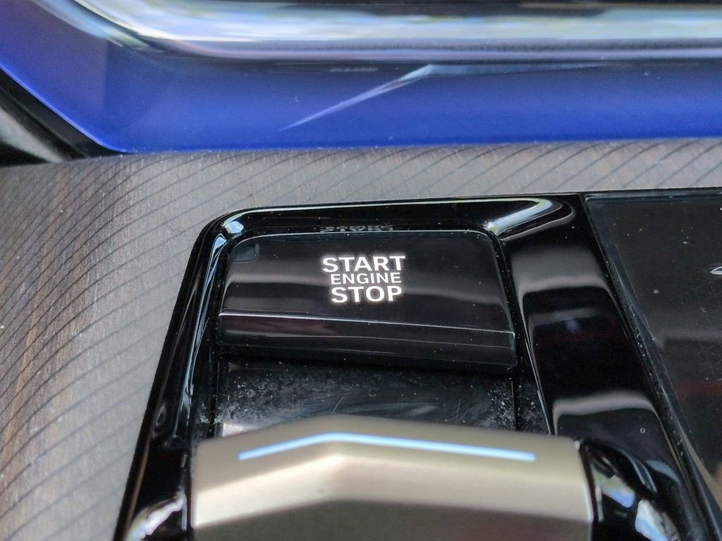 New 2025 BMW X3 xDrive30i w/ Convenience Package image 28