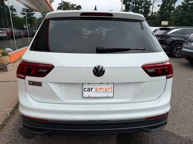 Used 2023 Volkswagen Tiguan SE AWD/4WD image 6