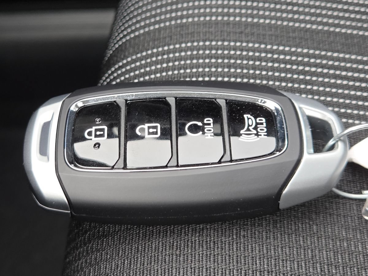 New 2026 Hyundai Venue SEL FWD image 38