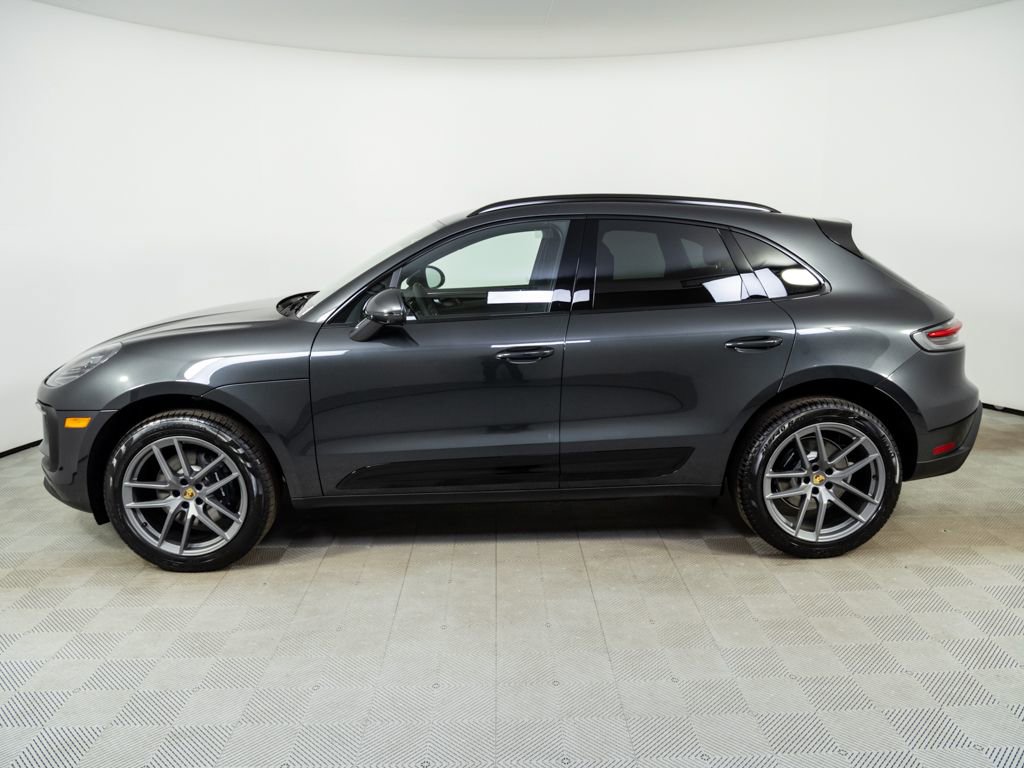 New 2026 Porsche Macan image 2