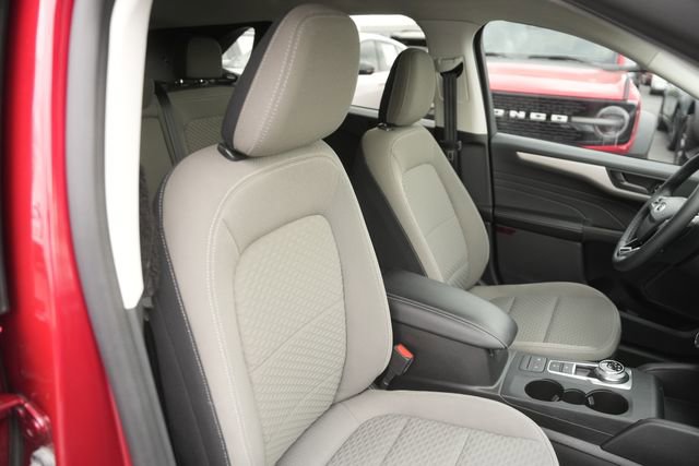 Used 2022 Ford Escape SE w/ Convenience Package image 19