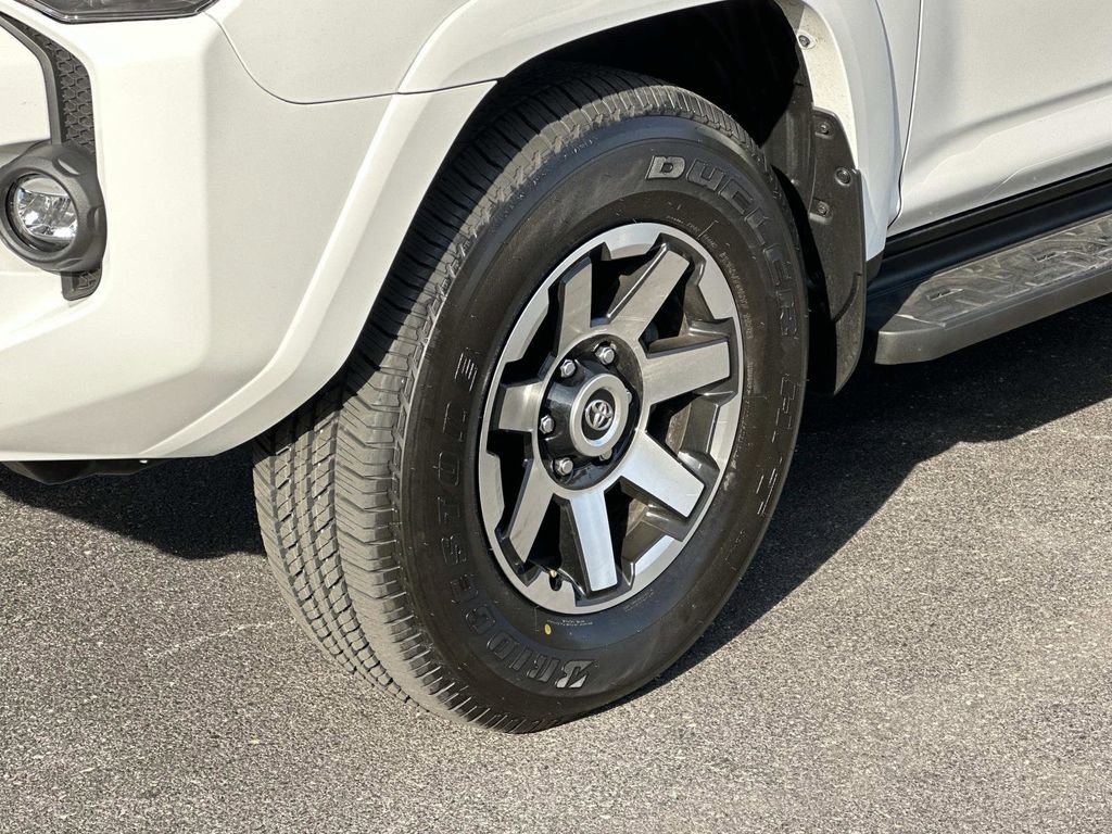 Used 2024 Toyota 4Runner TRD Off-Road Premium image 28