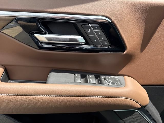 New 2026 Chevrolet Suburban High Country AWD/4WD image 8