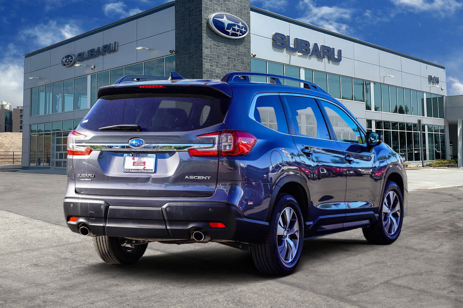 Certified 2024 Subaru Ascent Premium w/ Convenience Package image 4