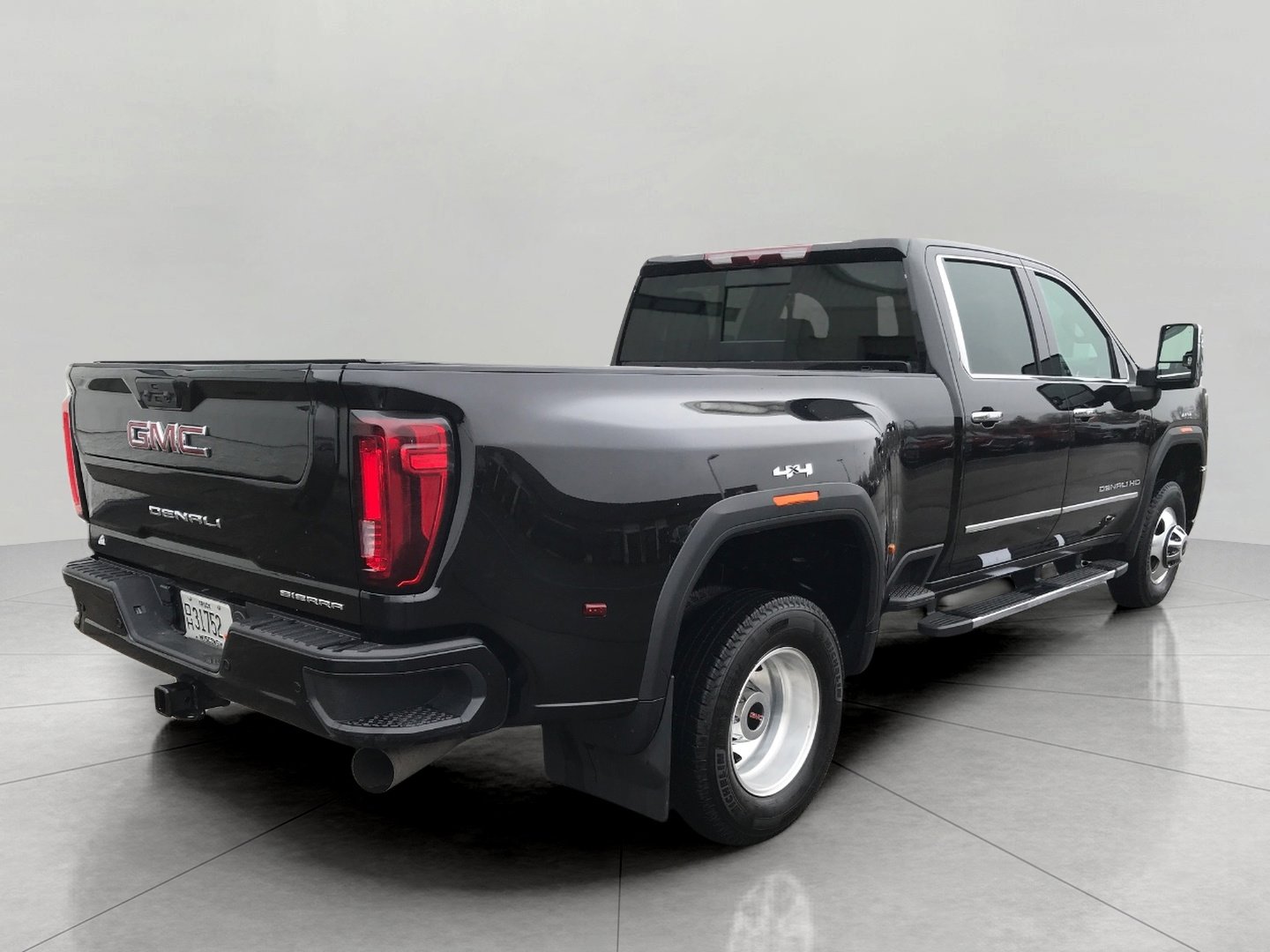 Used 2023 GMC Sierra 3500 Denali image 26