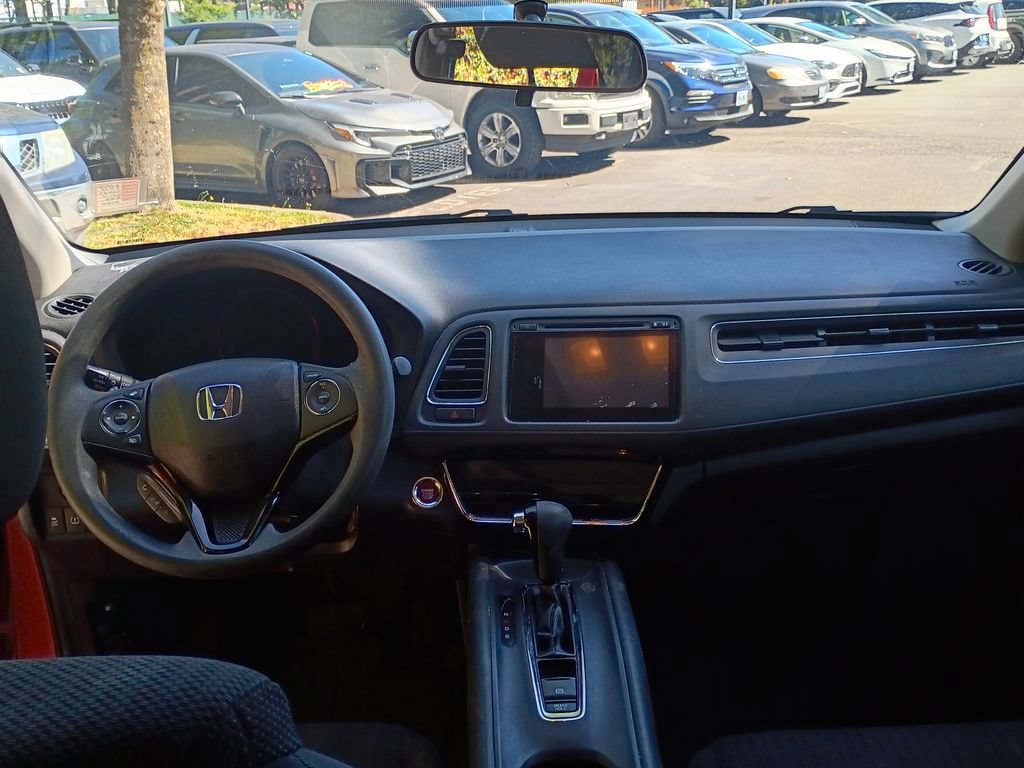 Used 2017 Honda HR-V EX image 17