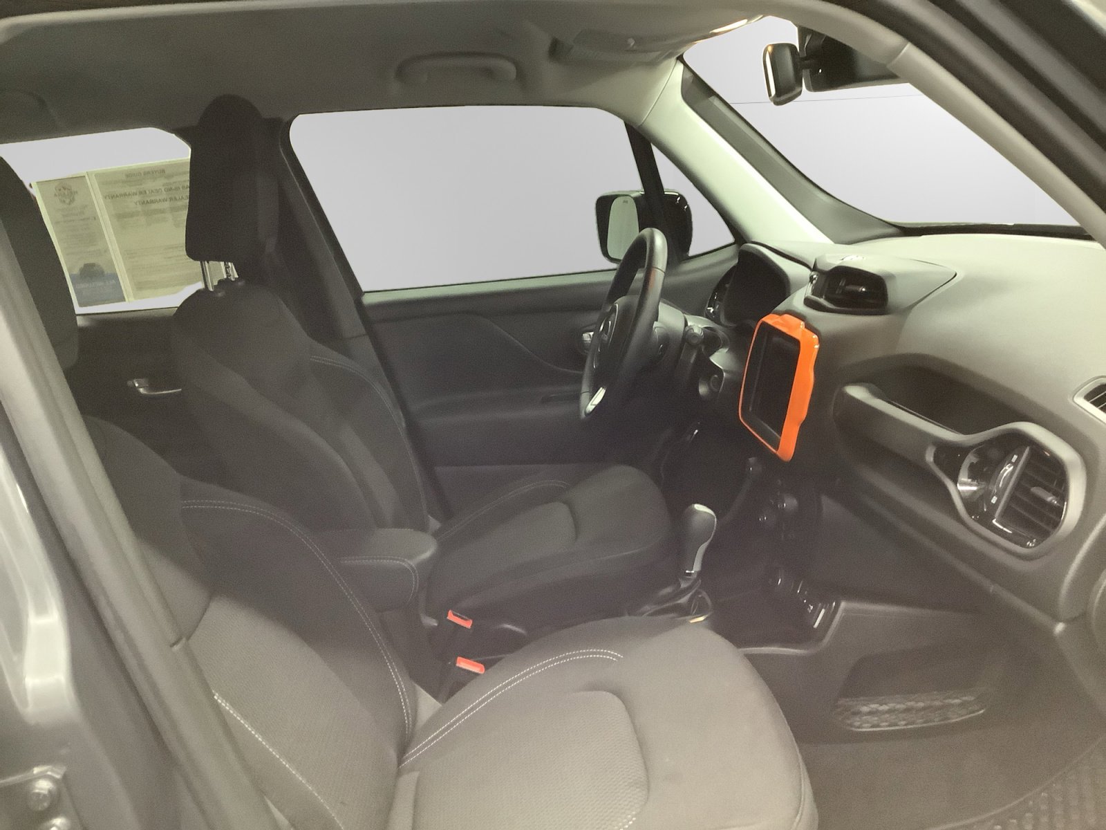 Used 2023 Jeep Renegade Altitude w/ Convenience Group I image 15