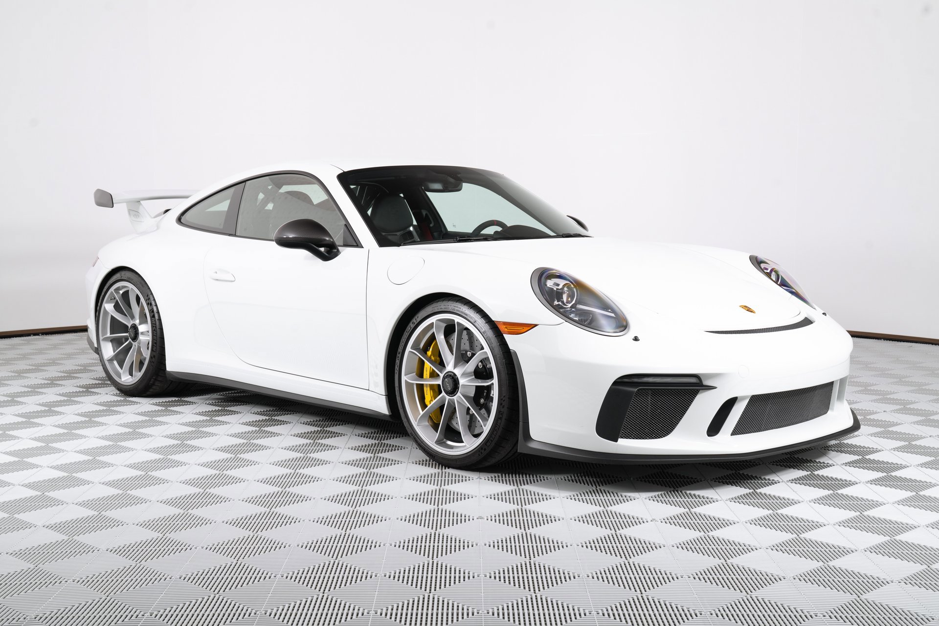 Used 2018 Porsche 911 GT3 image 2