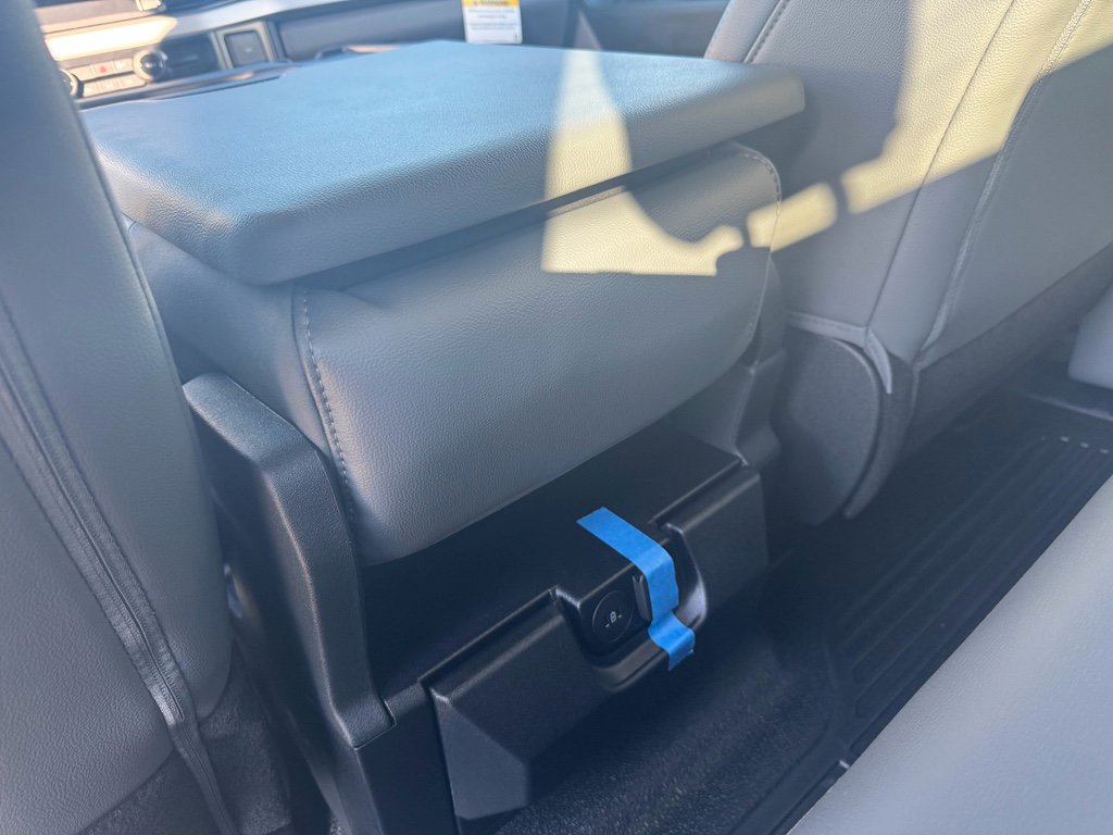 Used 2025 Ford F250 XL w/ XL Driver Assist Package image 19