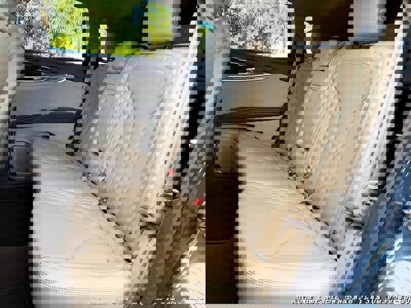 Used 2018 Lincoln MKX Reserve image 22