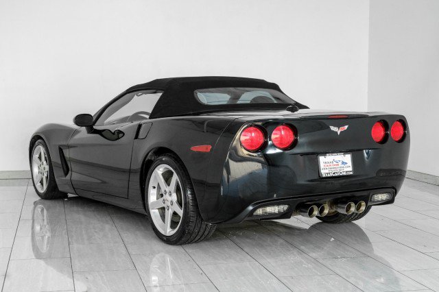 Used 2005 Chevrolet Corvette Convertible w/ Preferred Equipment Group RWD image 8