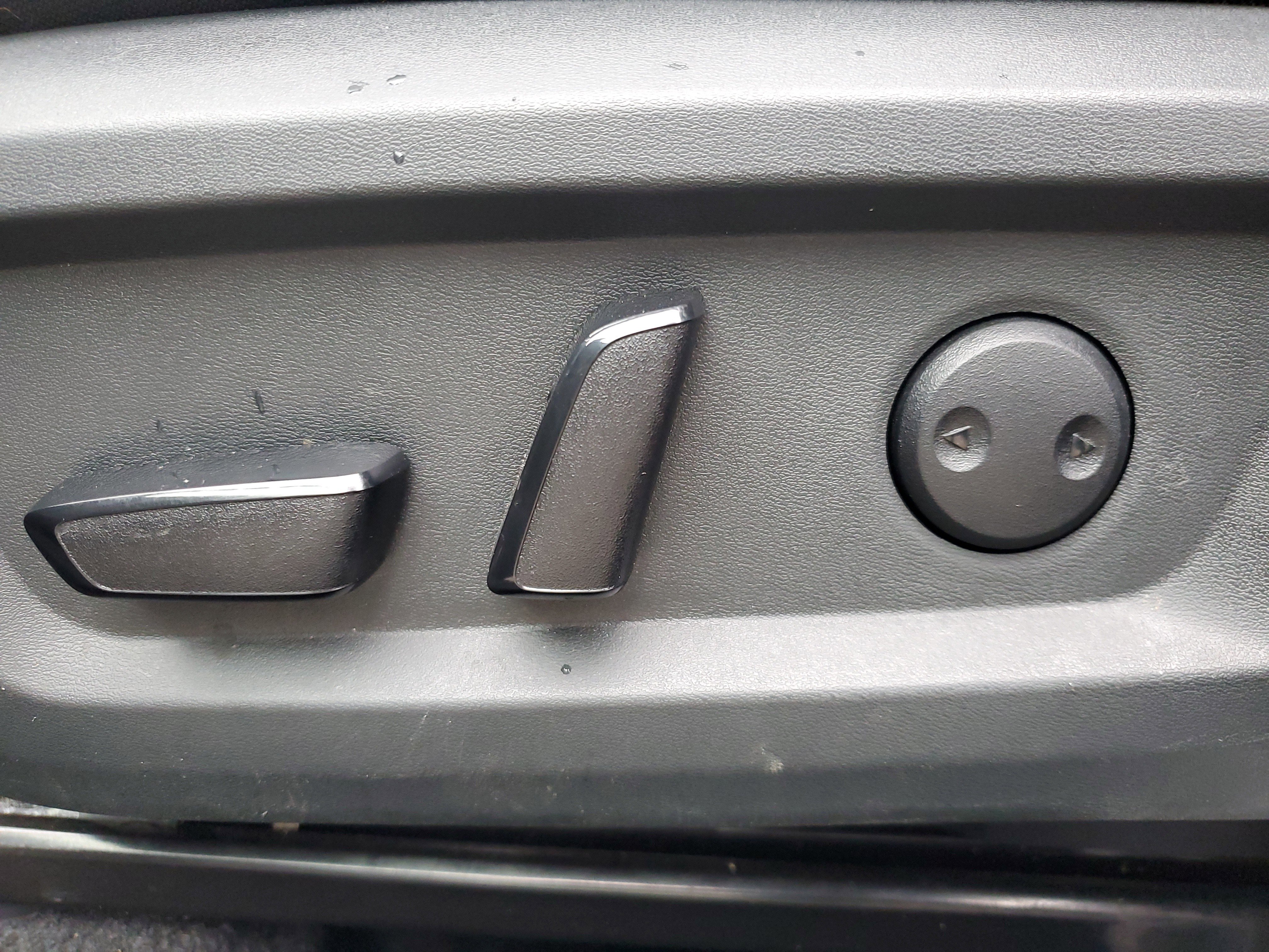 Certified 2021 Nissan Rogue SV w/ Premium Package image 11