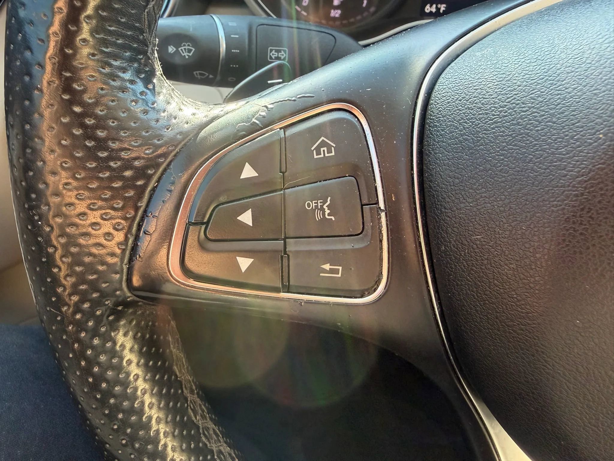 Used 2015 Mercedes-Benz C 300 4MATIC Sedan image 20