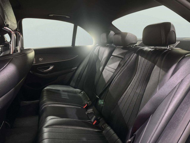 Used 2021 Mercedes-Benz E 350 4MATIC Sedan image 30