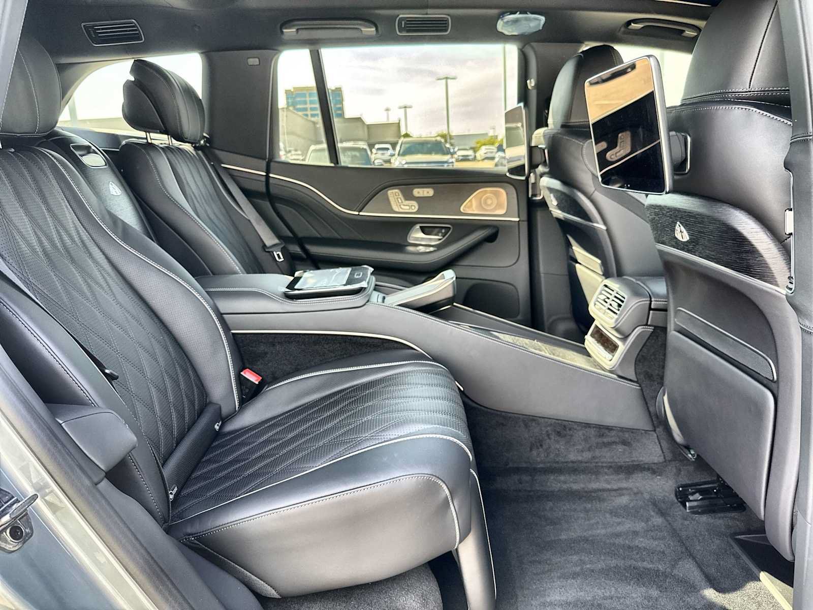 New 2026 Mercedes-Benz Maybach GLS 600 4MATIC image 19