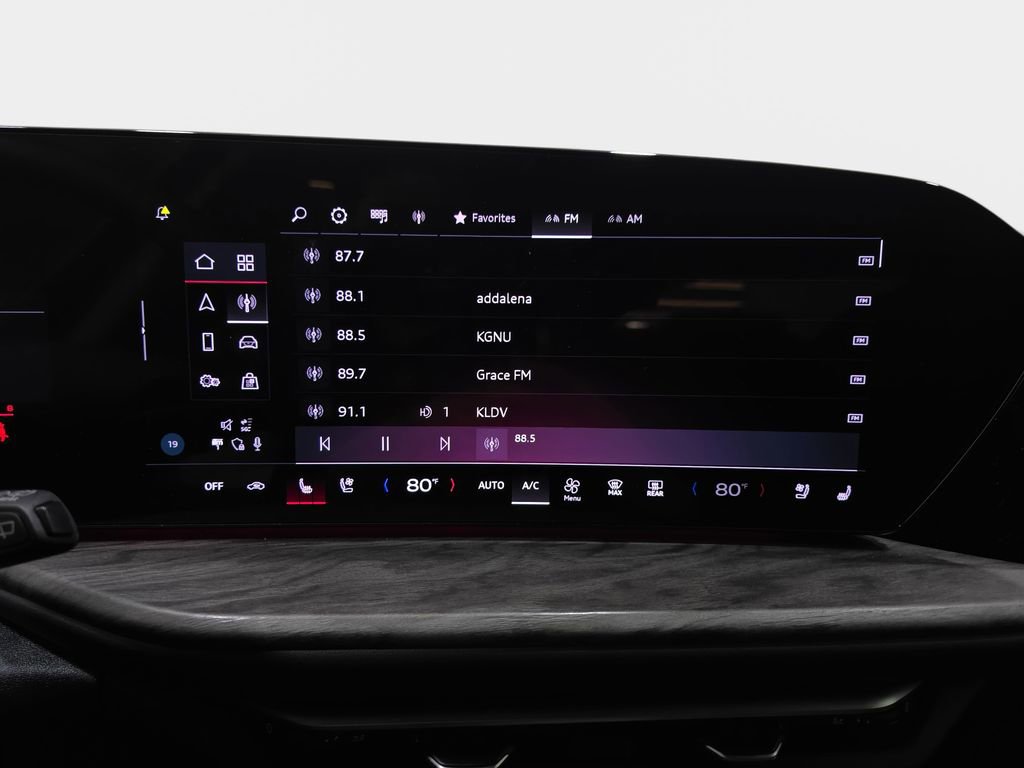 Used 2025 Audi Q5 Premium Plus w/ Premium Plus image 21