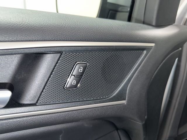 Used 2024 Ford Edge SEL w/ Convenience Package image 11