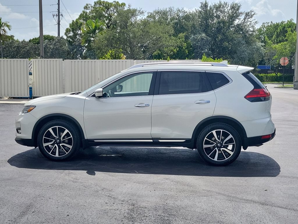 Used 2017 Nissan Rogue SL w/ SL Premium Package AWD/4WD image 8