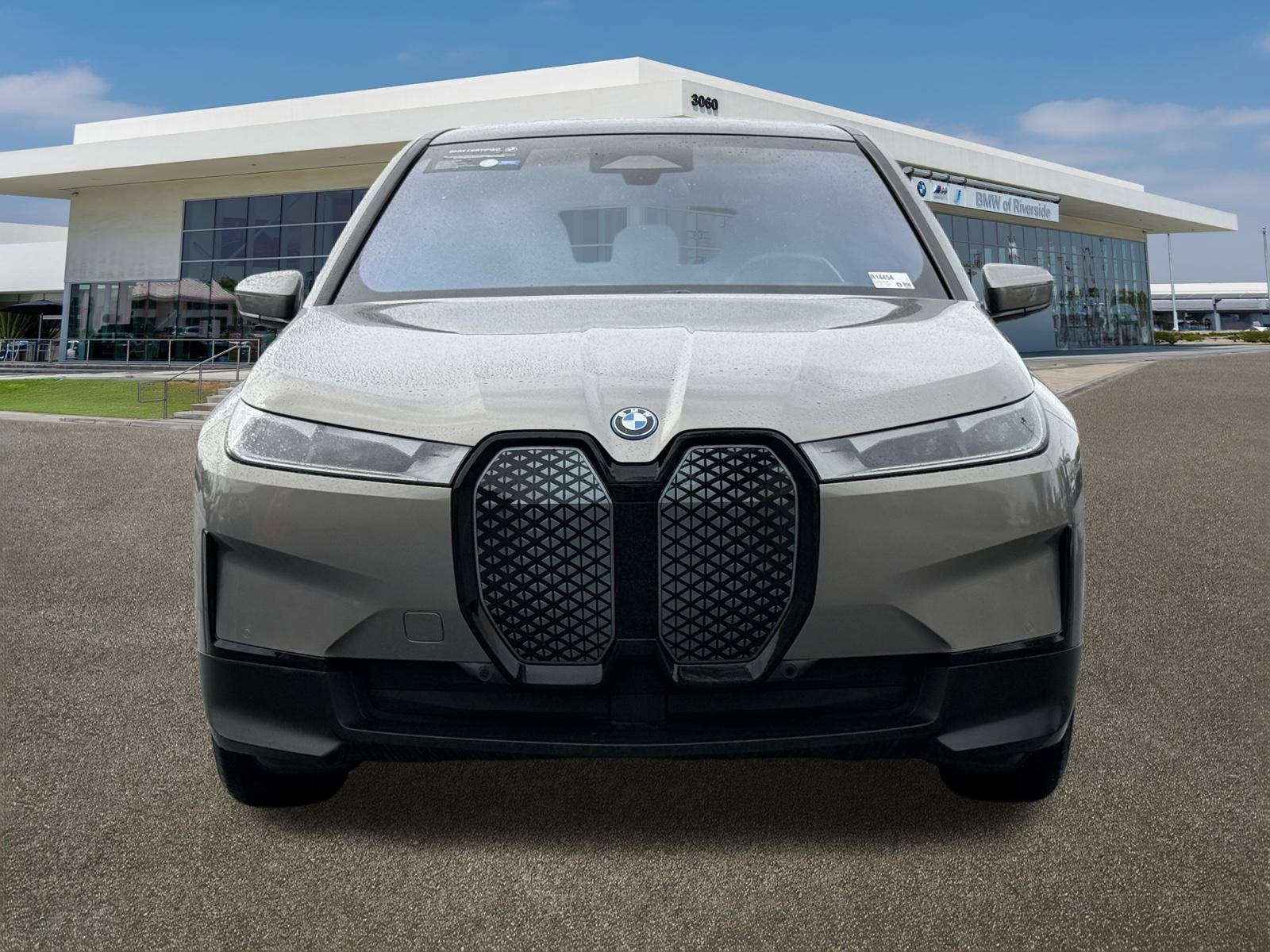 Used 2024 BMW iX xDrive50 w/ Radiant Heating Package image 3