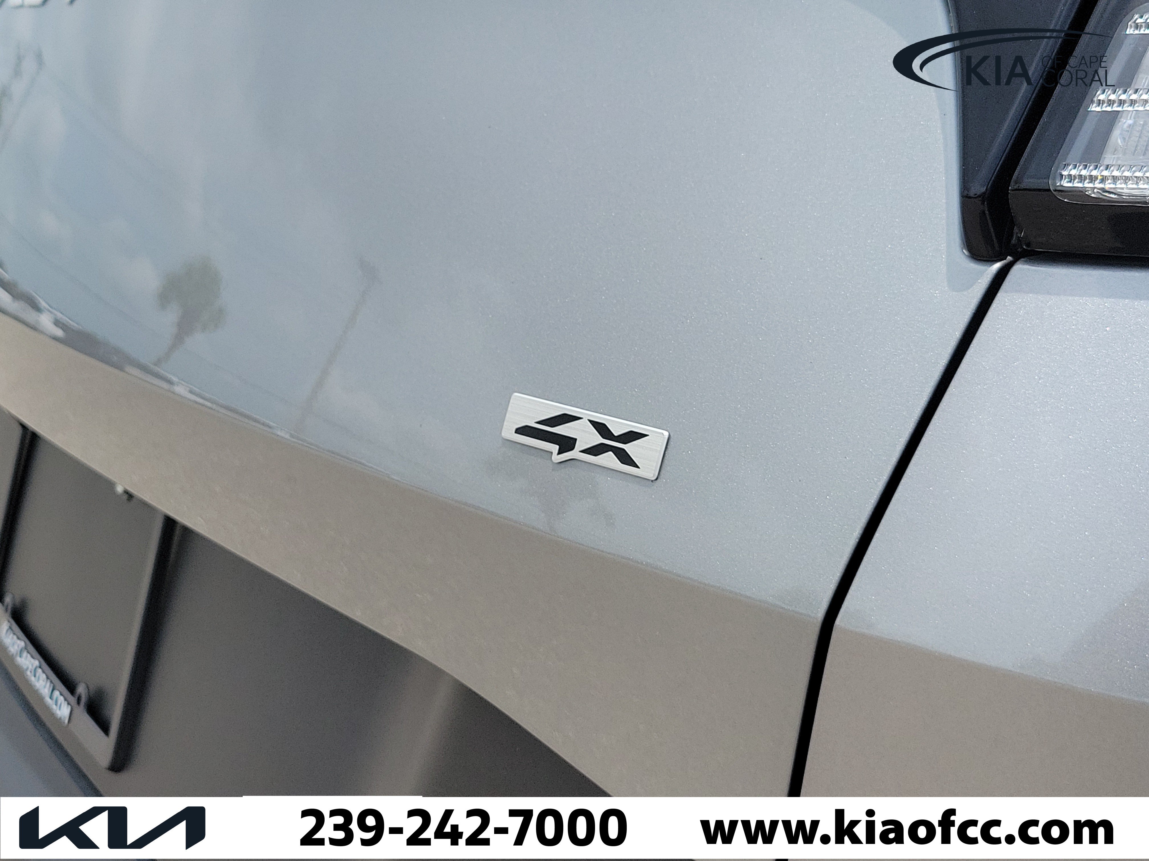 Used 2025 Kia Sportage LX AWD/4WD image 10