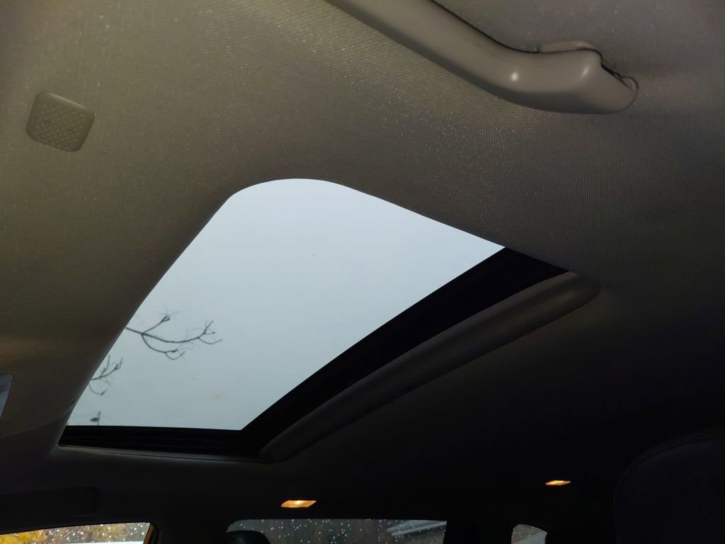 Used 2019 Toyota Highlander XLE image 39