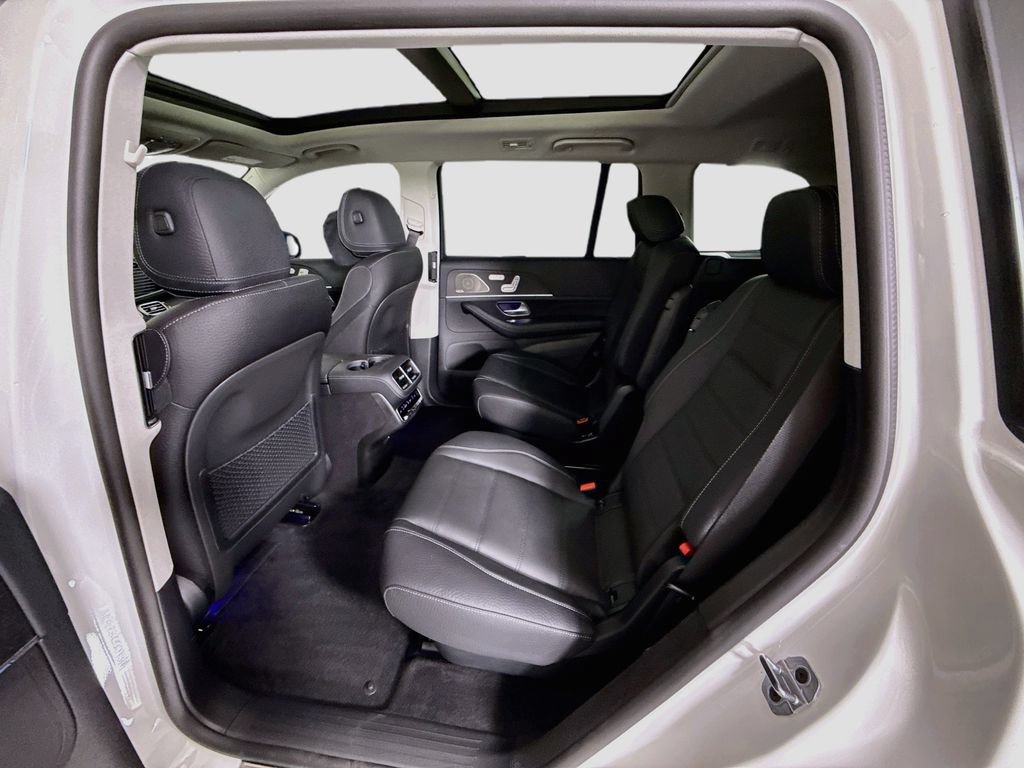 New 2026 Mercedes-Benz GLS 450 4MATIC image 23