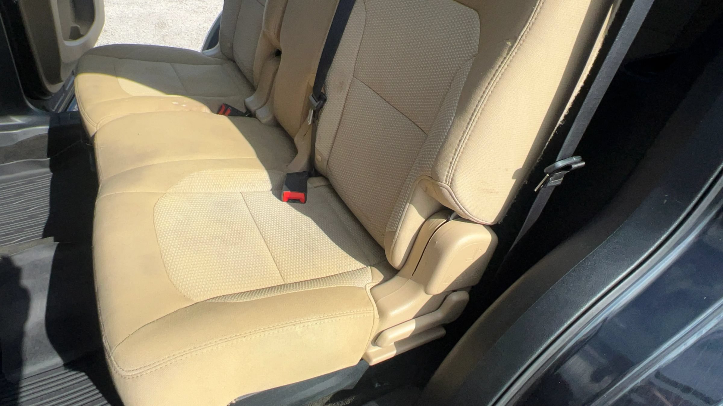 Used 2017 Ford Explorer XLT FWD image 20