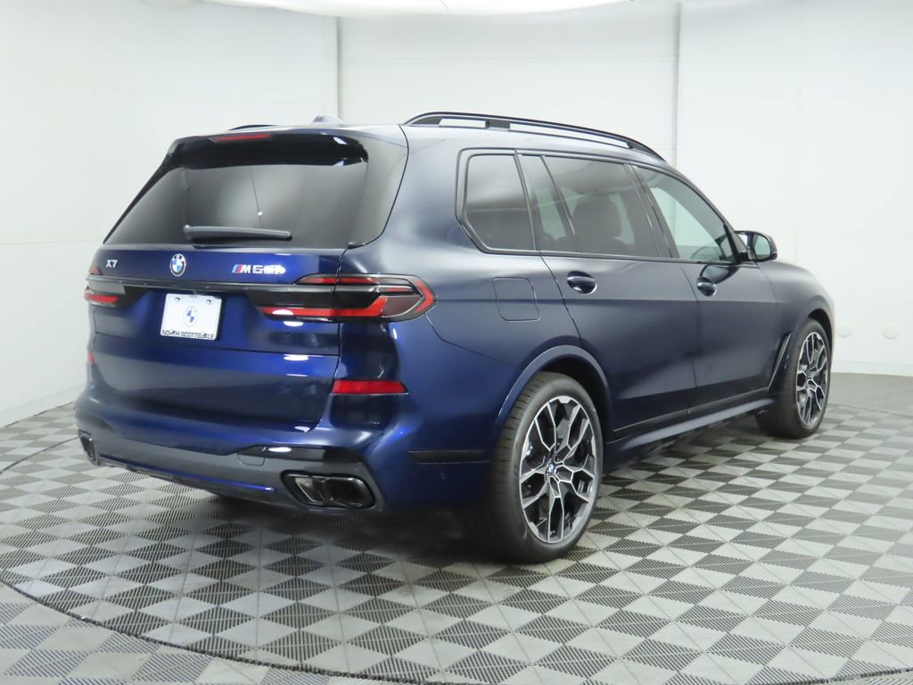New 2026 BMW X7 M60i image 5