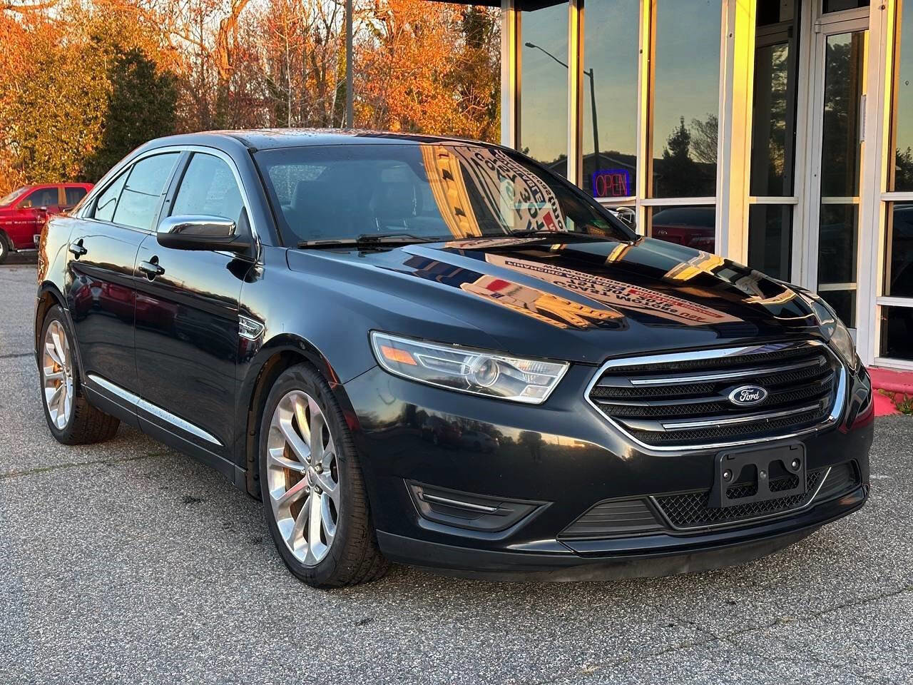 Used 2014 Ford Taurus Limited w/ Equipment Group 301A