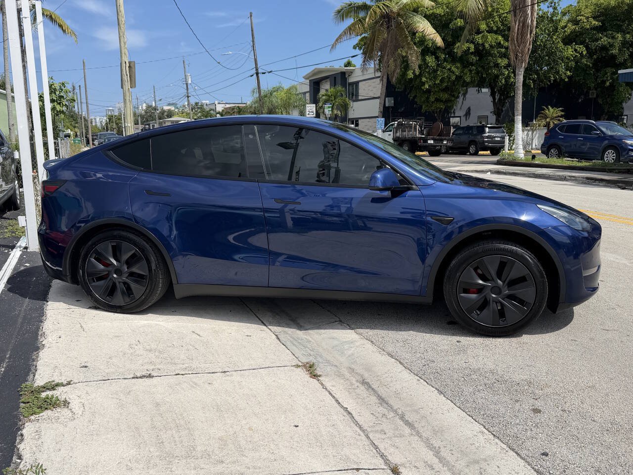 Used 2020 Tesla Model Y Long Range AWD/4WD image 5