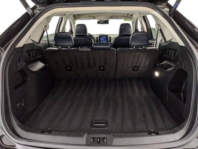 Certified 2022 Ford Edge SEL w/ Sport Appearance Package AWD/4WD image 18