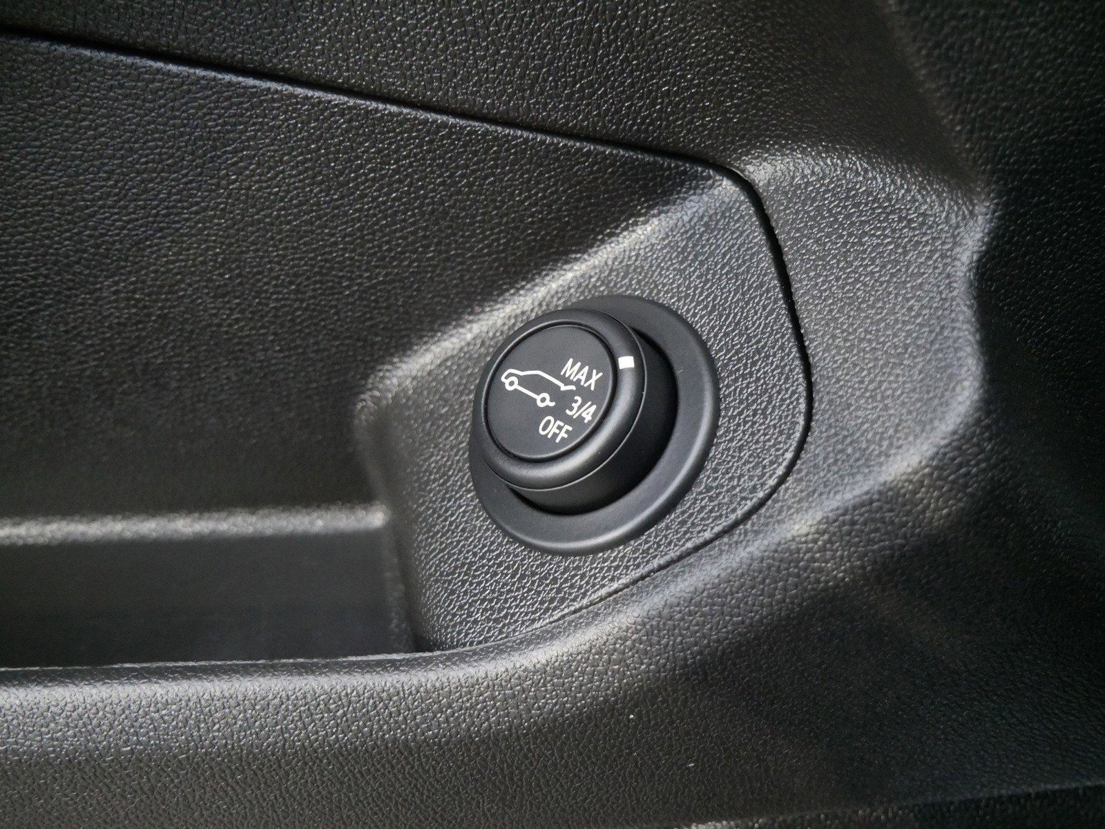 Used 2022 GMC Terrain SLT w/ Infotainment Package II image 18