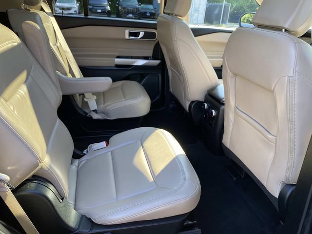 Used 2022 Ford Explorer XLT w/ Equipment Group 202A AWD/4WD image 23