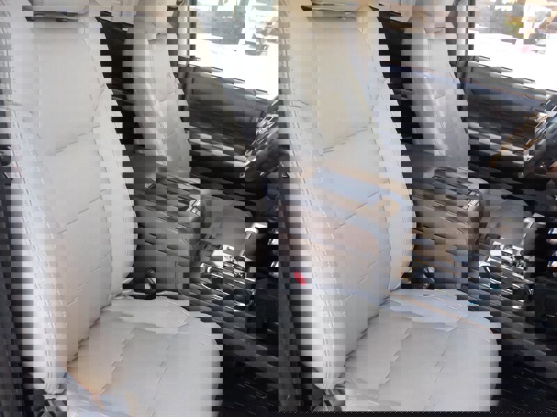 Used 2014 Toyota Tundra Limited w/ Limited Premium Package image 30