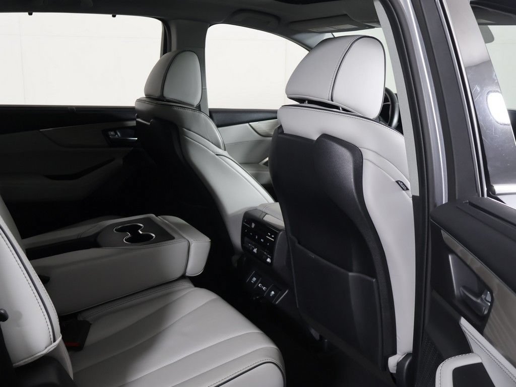 Used 2022 Acura MDX SH-AWD w/ Advance Package image 33