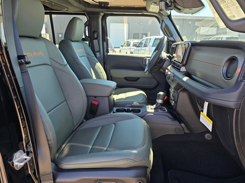 New 2026 Jeep Gladiator Mojave AWD/4WD image 15