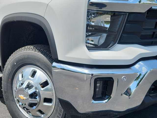 New 2026 Chevrolet Silverado 3500 LT w/ All Star Edition AWD/4WD image 9