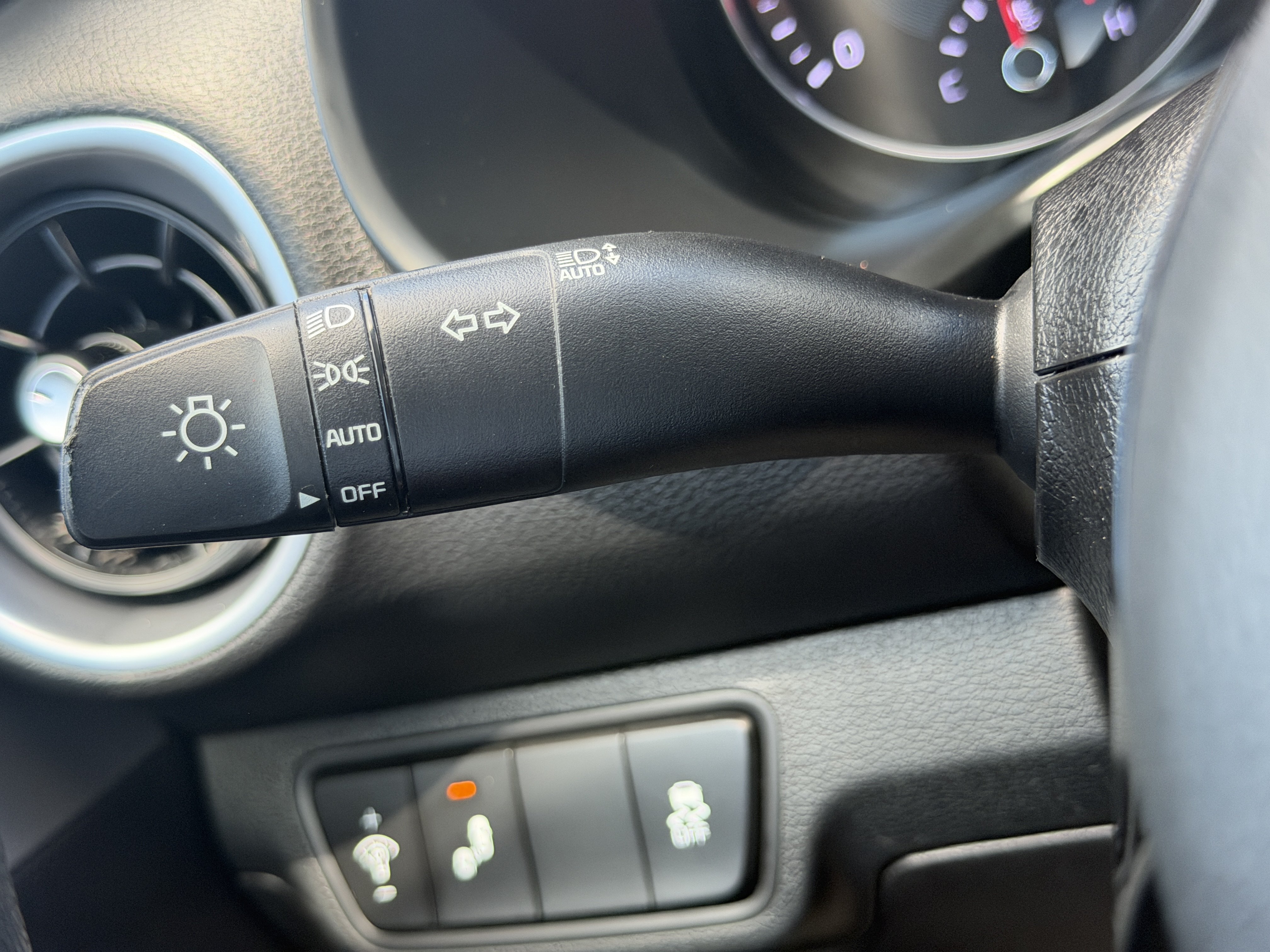 Certified 2023 Kia Forte LXS w/ LXS Technology Package FWD image 24